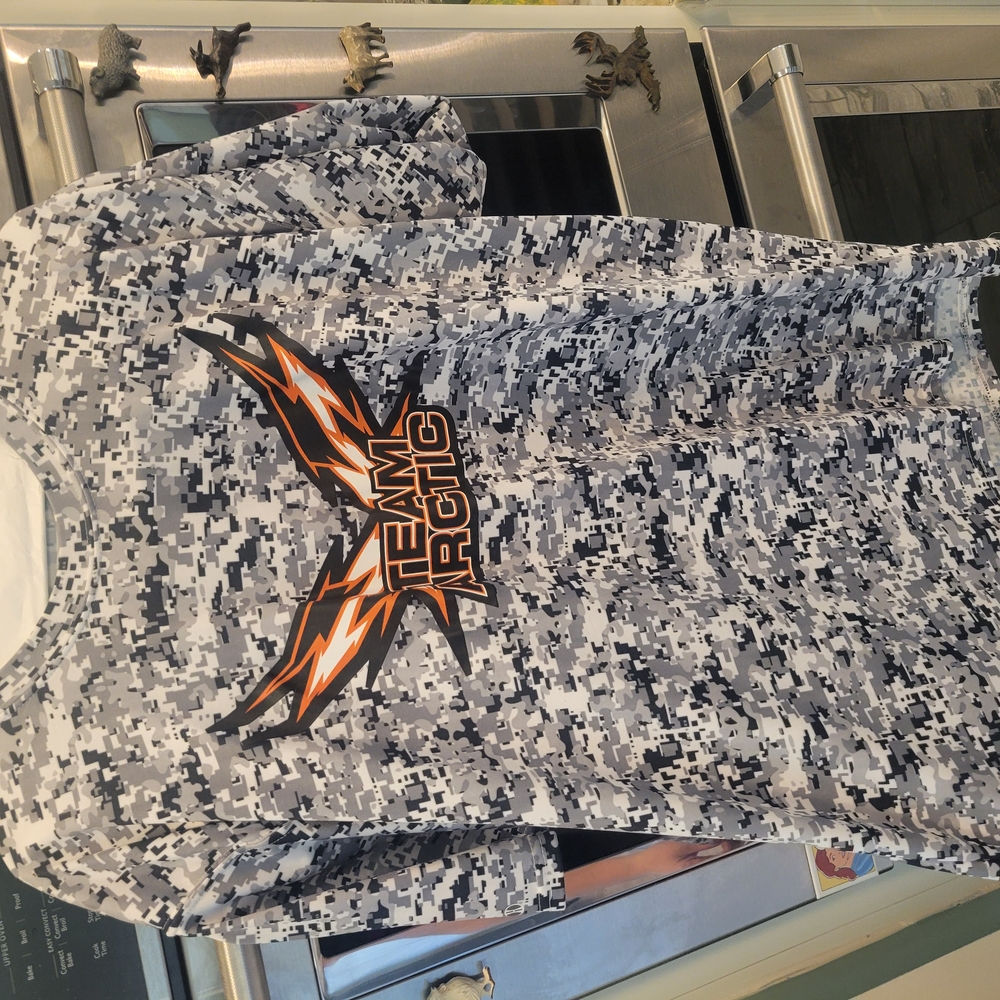 Team Arctic Digital Camo Shirt Dry Excel Used